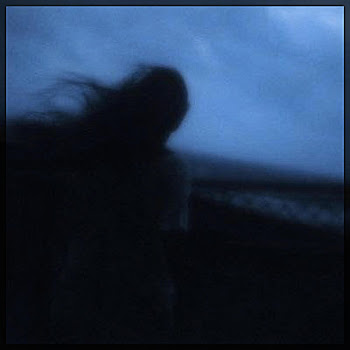 Auc Here She Comes Again Скачать mp3