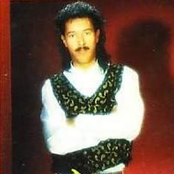 El Shab Arrab Wyn M3Ady Скачать mp3