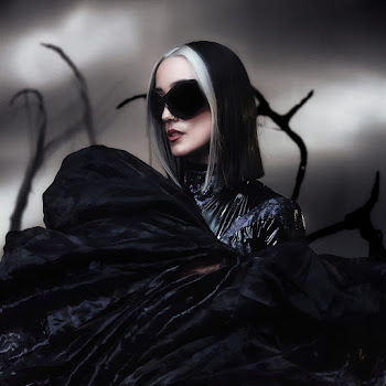 Hayla Loneliest Around You Скачать mp3