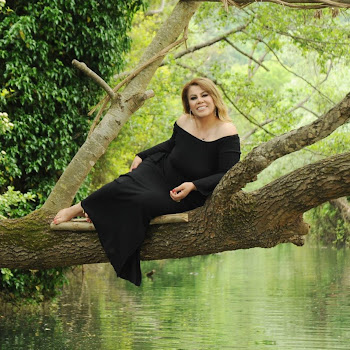 Hülya Evrensel Kayanın Dibinde (Malatya Türküleri) Скачать mp3