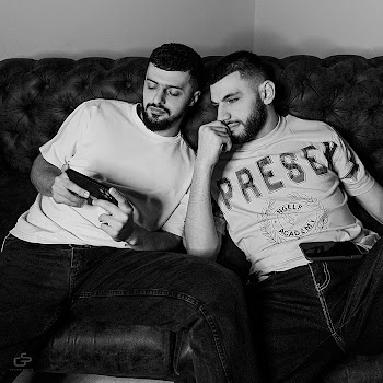 Jakone Останусь Здесь Ft A.V.G Скачать mp3