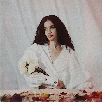 Sabrina Claudio Stand Still Скачать mp3